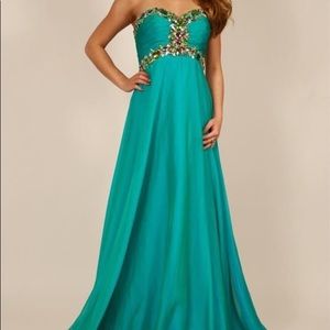 Pageant Prom dress size 5/6 - brand new